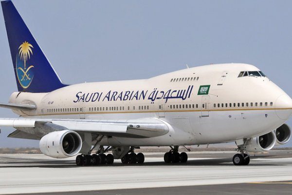 الجاسر : السلطات القطرية تمنع حجاجها من السفر عبر الخطوط السعودية