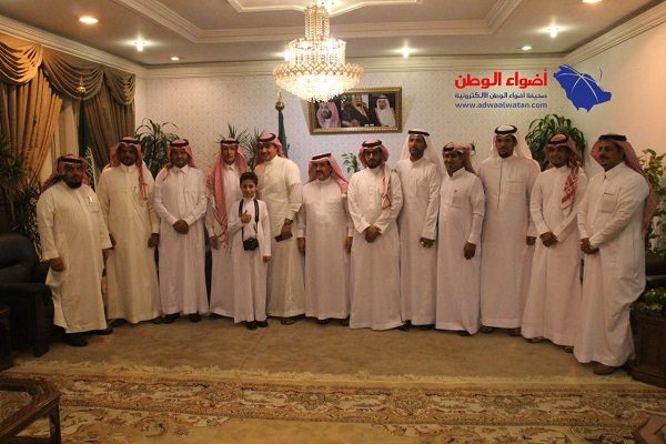 “آل هميل” يلتقي برؤساء الصحف الإلكترونية ورواد مواقع التواصل الاجتماعي بالطائف