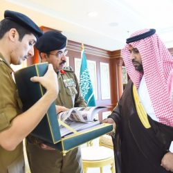 أمير الباحة يتسلم تقريراً مفصلاً عن منجزات اللجنة العقارية بالمنطقة