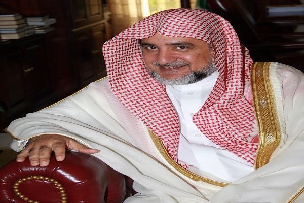 “وزير الشؤون الإسلامية” يطلق خطة الوزارة للبرامج الإعلامية لحج هذا العام