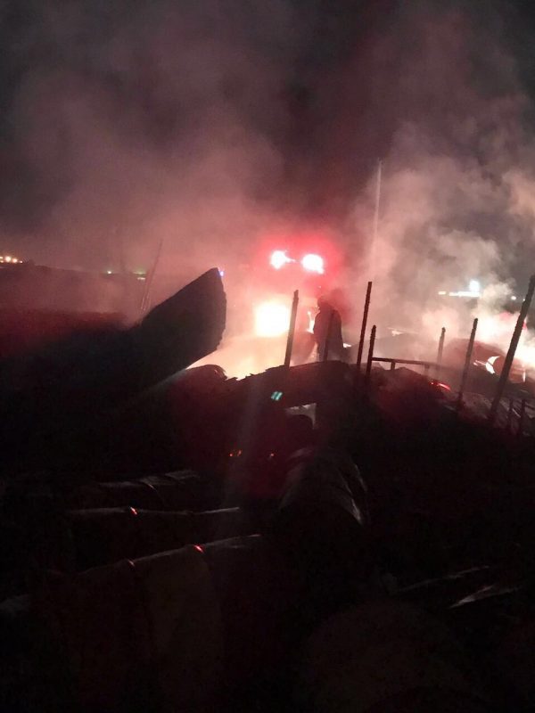 حريق في ” بركسات ” في المنطقة الصناعية بتبوك