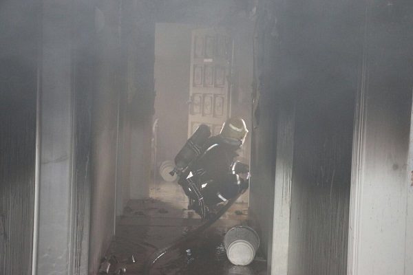 إنقاذ “391” حاج بعمارة سكنية احترقت بعزيزية مكة
