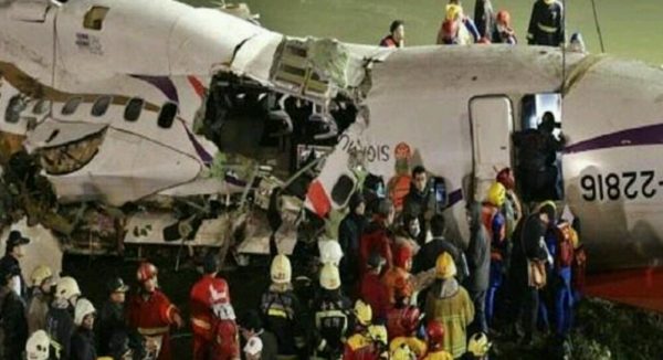 مقتل طيار إثر تحطم طائرة بمطار ويلز في” المملكة المتحدة”