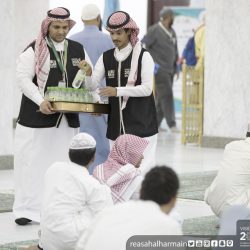 الرئيس العام لشؤون المسجد الحرام والمسجد النبوي يدشن الزي الجديد لوحدة “الممرات” و”تنظيم المصليات”