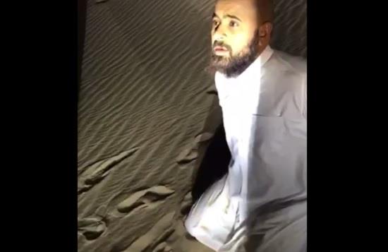 شقيق أحد الحجاج القطريين يتهم الحكومة “القطرية” باعتقال شقيقه والإعتداء عليه