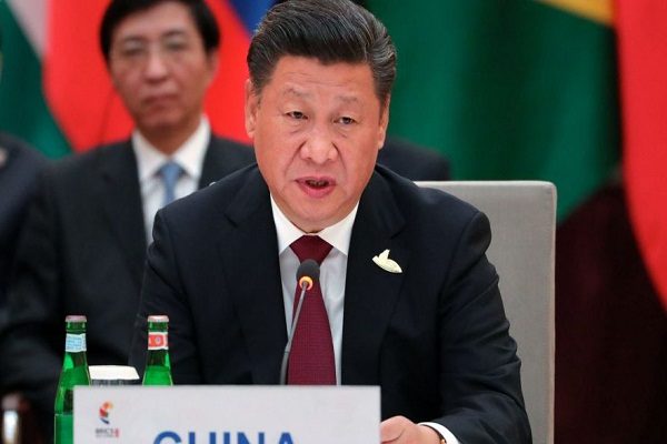 الرئيس “شي جين بينغ” يعزز قبضته على السلطة بالصين