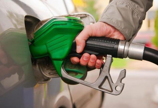 “اقتصاديون”: السعودية الأقل سعراً للوقود على مستوى الخليج ..ومصادر تؤكد قرب موعد رفع أسعار الطاقة