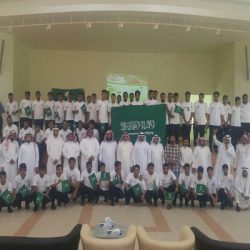 مدرسة تحفيظ القرآن بالحناكية تستقبل معلميها بالورود بمناسبة اليوم العالمي للمعلم