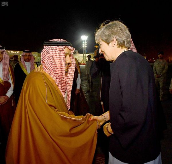 رئيسة وزراء بريطانيا تصل “الرياض”