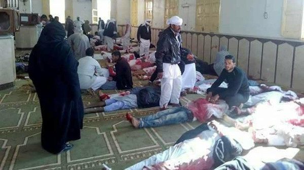 54 قتيلاً و75 مصاباً بتفجير مسجد في العريش