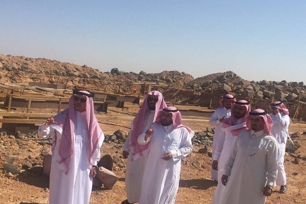 “أمين الطائف” يقوم بجولة تفقدية مفاجئة على بلدية المحاني ويقف على مشاريعها