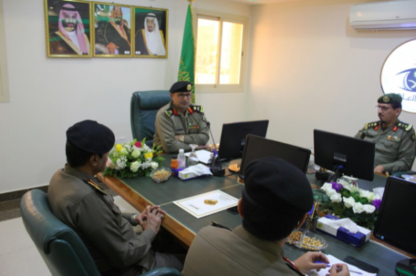 “شرطة الباحة”تعقد إجتماع مع مدراء الجهات الحكومية المدنية والعسكرية بالمنطقة