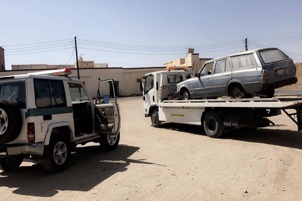 حملة مكبرة بـ”الخرمة” لإزالة السيارات التالفة من أحياء المحافظة