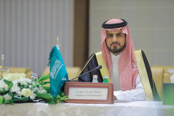 الجمارك السعودية ونظيرتها البحرينية تعلنان عن ” تفعيل المسار السريع” في جسر الملك فهد