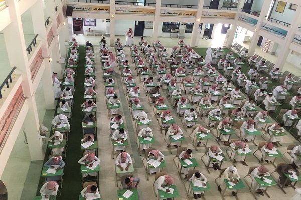 “١٦” ألف طالب وطالبة يؤدون اختباراتهم في تعليم الليث