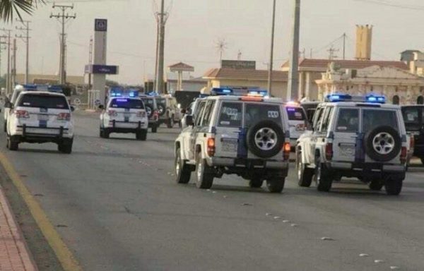 القبض على 3 أشخاص حاولوا سرقة صراف آلي في “جدة”