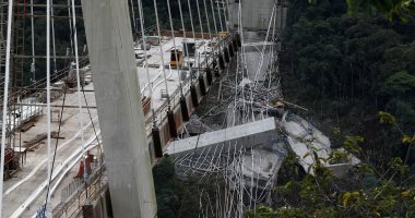 مصرع “10” أشخاص في انهيار جسر تحت الإنشاء بكولومبيا
