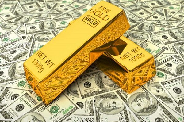 انخفاض أسعار الذهب تزامناً مع تعافي الدولار