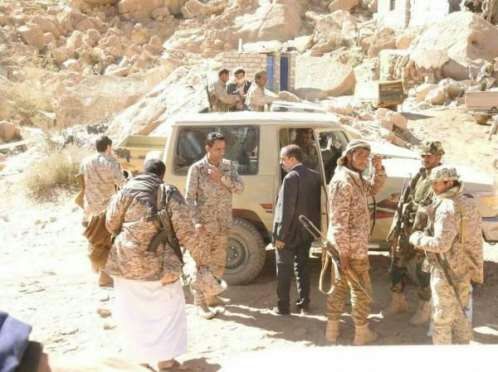 “الناطق باسم قوات التحالف” في زيارة لجبهة “نهم” شرق العاصمة صنعاء
