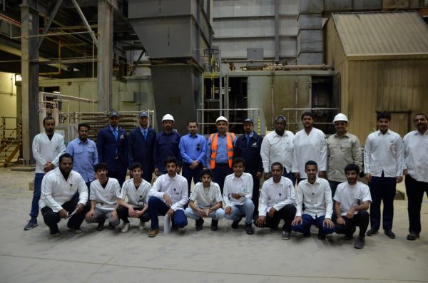 قسم التقنية الكهربائية بتقنية نجران يزور الشركة السعودية للكهرباء