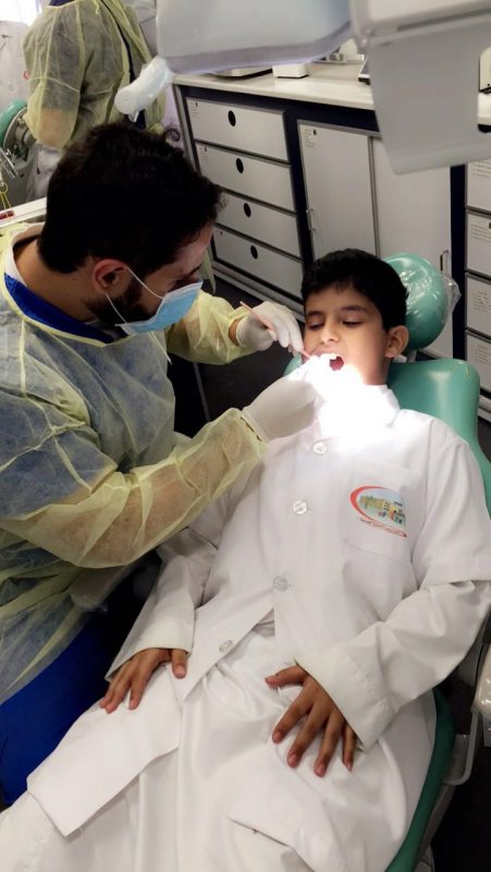 تعليم مكة وطب أسنان أم القرى يدشنان العيادات المتنقلة لمبادرة ” ابتسامة مكة “
