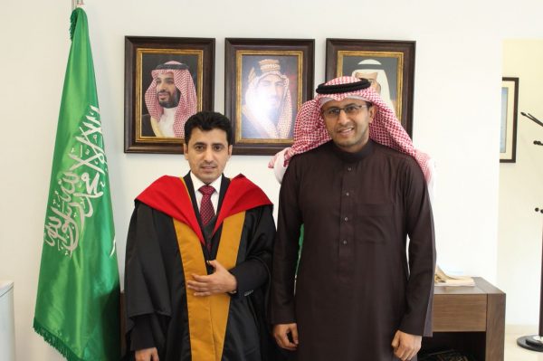 الطالب السعودي “الدوسري” يحصل على أول أطروحة دكتوراة في الجامعة الأردنية في برنامج العلوم السياسية