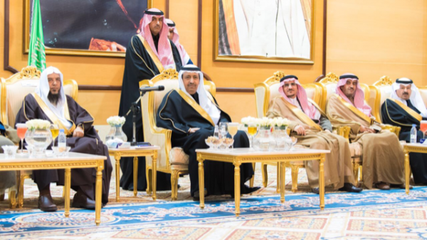 ” أمير الباحة ” يلتقي المسئولين ومشائخ القبائل وأهالي المنطقة