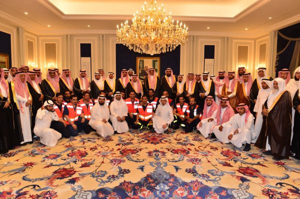 “أمير الرياض” يستقبل منسوبي الهلال الأحمر