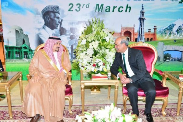 “أمير الرياض” يشّرف حفل سفارة باكستان بمناسبة ذكرى اليوم الوطني
