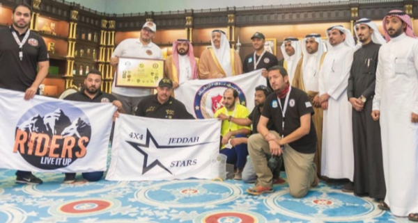 ” أمير الباحة ” يستقبل أعضاء فريق التجمع التطوعي