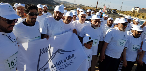 400 شخص يشاركون بفعالية “يلا نمشي” بمحافظة القرى