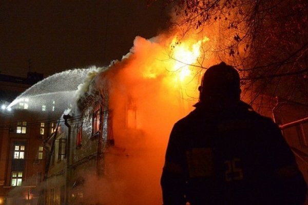“مصادر روسية” : مقتل “41” طفلاً ضمن ضحايا حريق المركز التجاري الترفيهي بكيميروفو
