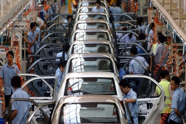 “وزير التجارة المصري” : أكبر شركة سيارات “صينية” تخطط لإنشاء مصنع في “مصر”