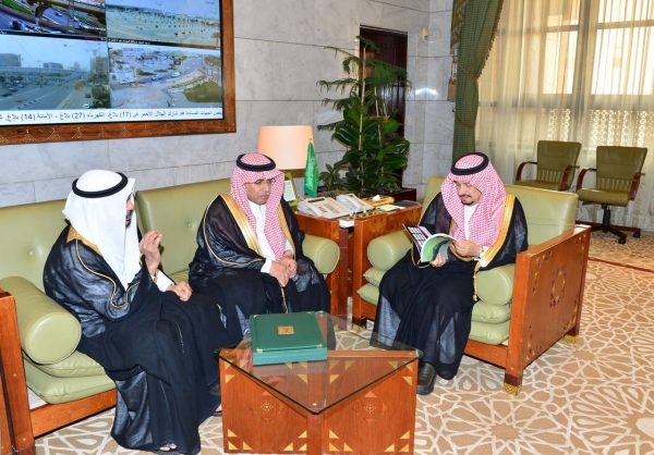 أمير منطقة الرياض يستقبل أعضاء مجلس إدارة شركة الرياض للتعمير