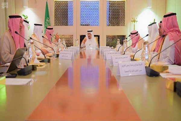 “أمير الرياض” يرأس اجتماع مجلس إدارة جمعية إنسان