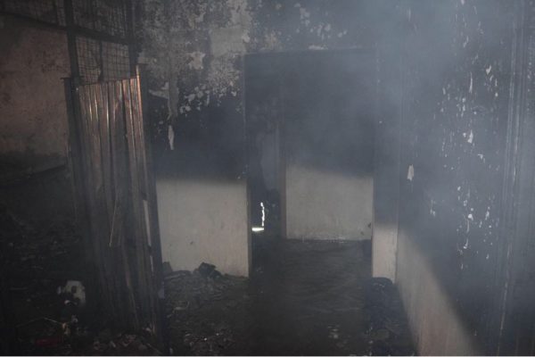 وفاة 7 أشخاص وإصابة 8 آخرون في حريق بعمارة بـ”حي طويق”
