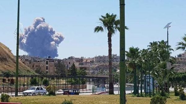 سماع دوي انفجارات قرب مطار حماة