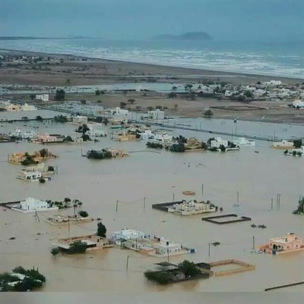 بالصور..17 مفقوداً جراء إعصار ميكونو بـ”سقطري” وإخلاء 200 أسرة