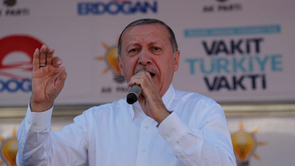 أردوغان: طائرات تركية تقصف مسلحين أكراداً في العراق