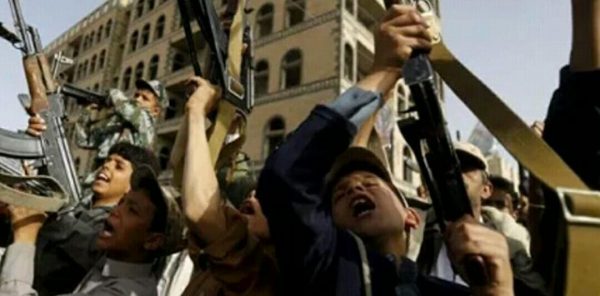 وزيرة يمنية تتهم ميليشيا الحوثي الإرهابية بتجنيد 20 ألف طفل