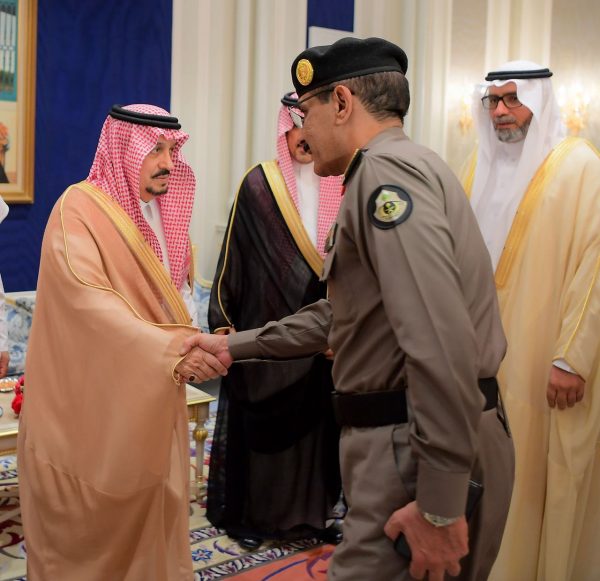 الأمير فيصل بن بندر يستقبل الجهات المشاركة في فعاليات عيد الفطر المبارك