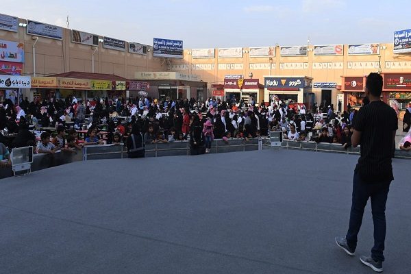 إقبال مميز لزوار مهرجان أبها للتسوق في أيامه الأولى