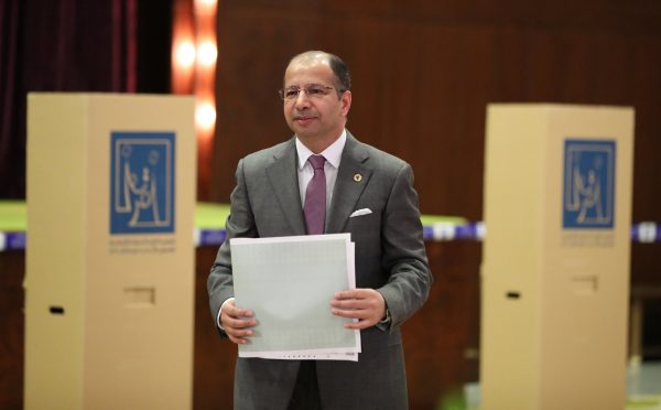 رئيس برلمان العراق يدعو لإعادة الانتخابات