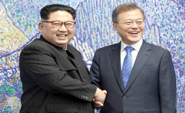 بدء محادثات الكوريتين لمناقشة موعد القمة بين رئيسي البلدين