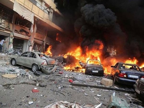 مقتل أفراد شرطة ومدنيين في انفجار سيارة مفخخة بأفغانستان