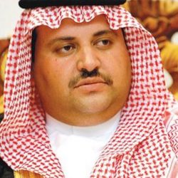 نائب أمير الرياض يقدم العزاء لأسرة الدويش
