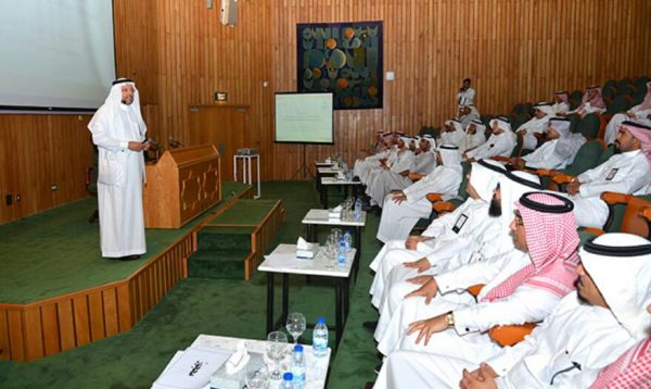 جامعة الملك عبدالعزيز تنظم ورشة عمل لتطوير آليات دعم توظيف الخريجين