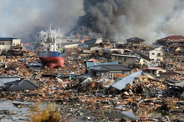 ارتفاع حصيلة ضحايا الزلزال والتسونامي بإندونيسيا إلى “1424” قتيل