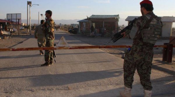 داعش يتبنى التفجيرين الانتحاريين في باكستان وأفغانستان