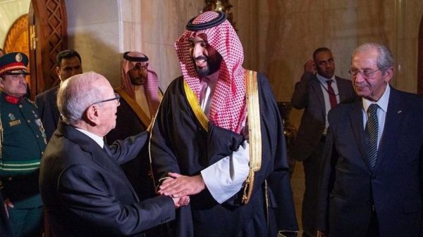 ولي العهد الأمير محمد بن سلمان يغادر محطته الرابعة تونس